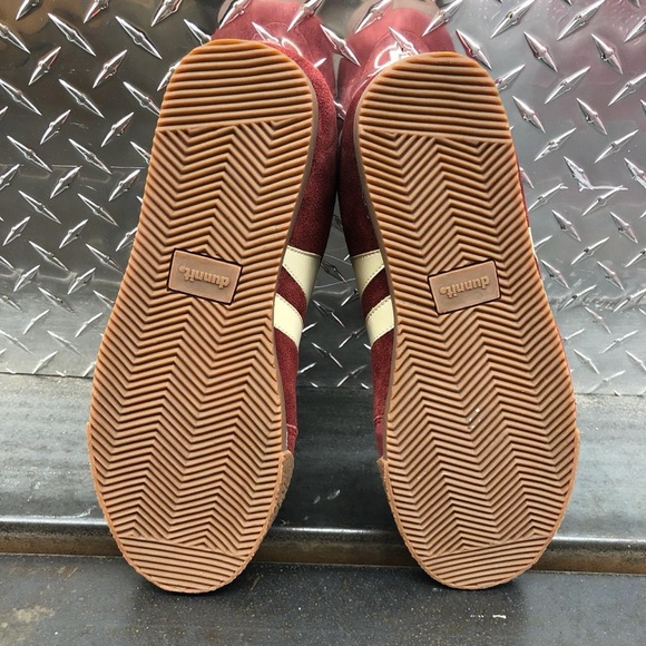 BNIB dunnit sneakers, burgundy/beige 5,7-10US womens - Picture 4 of 4